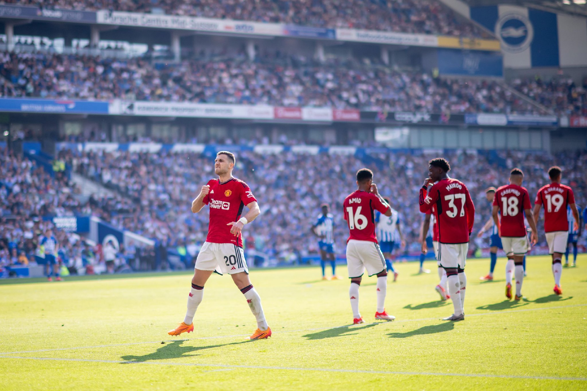 些低薪高能 些低薪高能